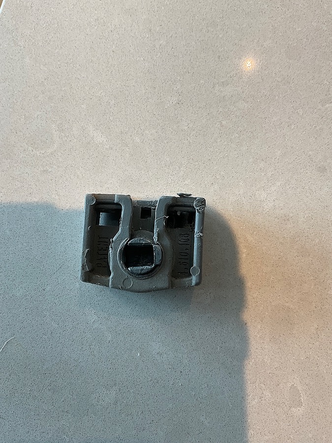 Pivot shoe