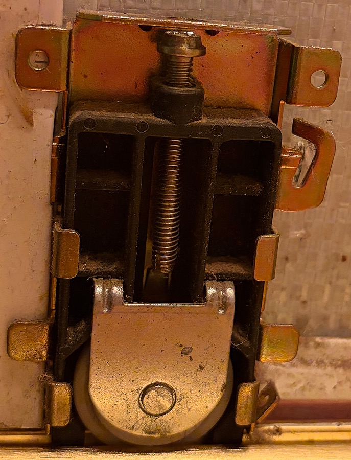 Mirror Door Wheel