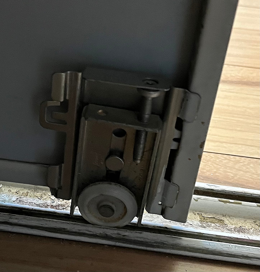 Closet Door Roller