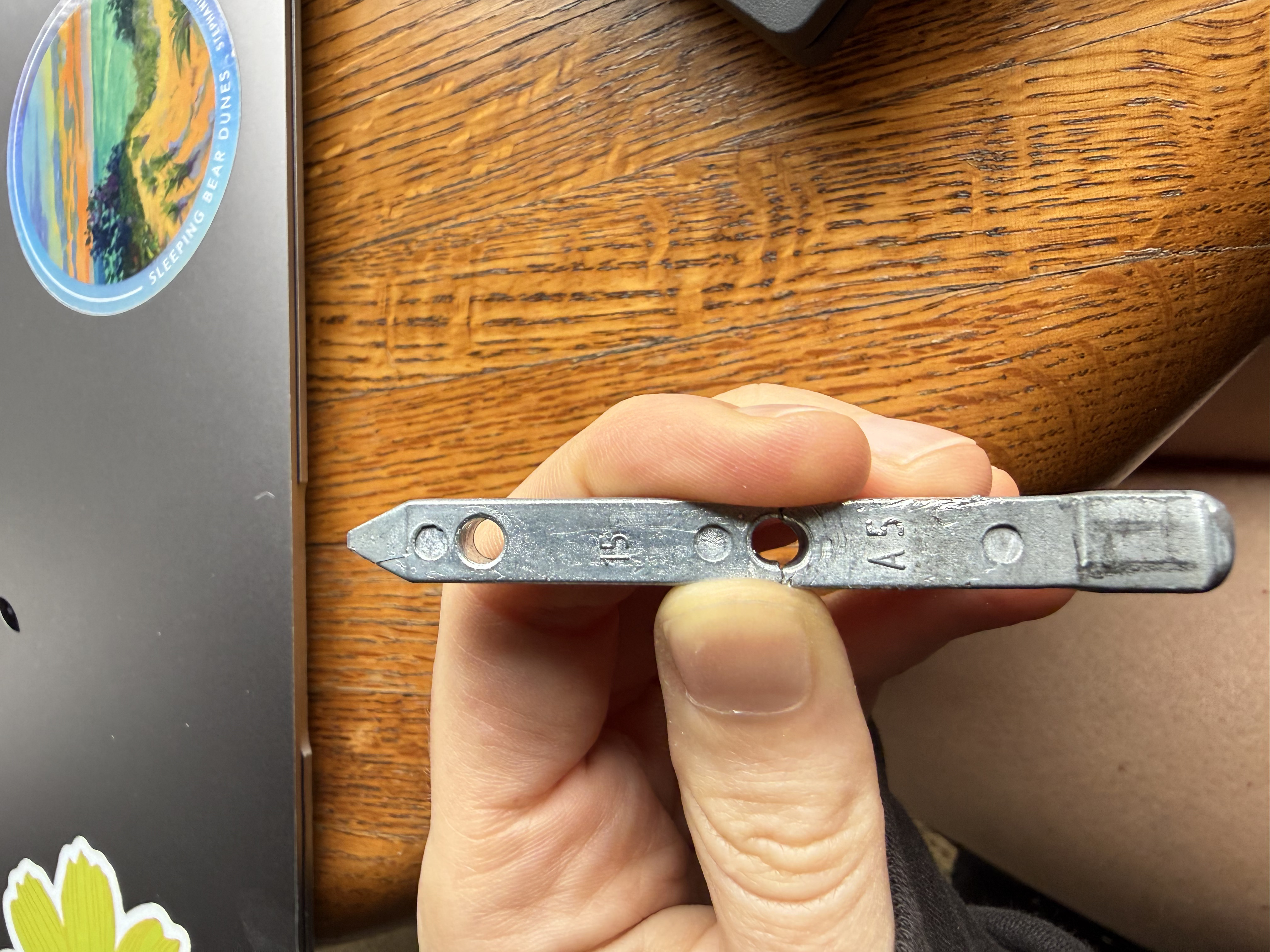 Pivot bar