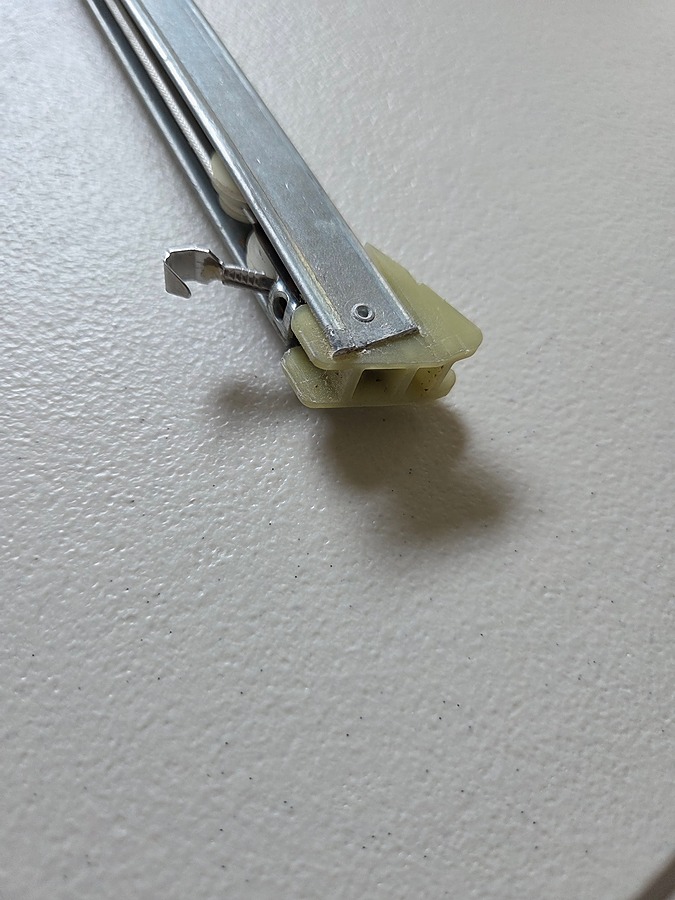 1000025710